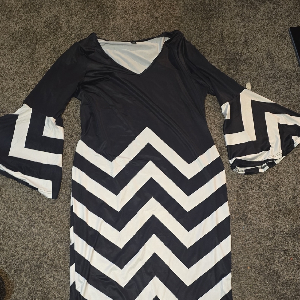 SHEIN Chevron Pattern Long Sleeve Dress